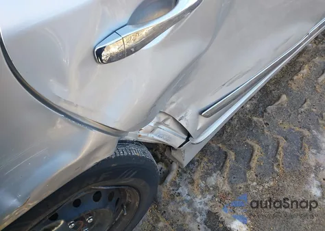 2015 Nissan Altima 2.5 S z USA, uszkodzony, nr VIN 1N4AL3AP4FC153860